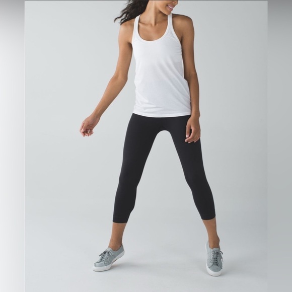 Lululemon Zone In Crop High Rise Activewear Workout Leggings 2 Black W6F11S - Picture 1 of 9